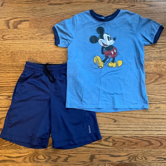 Walt Disney parks T shirt sz small (worn once) w/ navy shorts by Rebook size 6/8